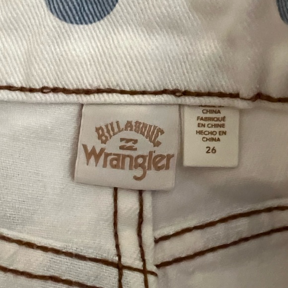 billabong jean shorts - Picture 2 of 3